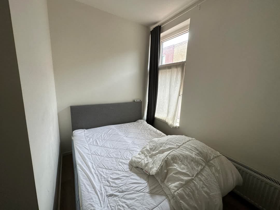 Very quiet and secure apartment close to the university. photo 2