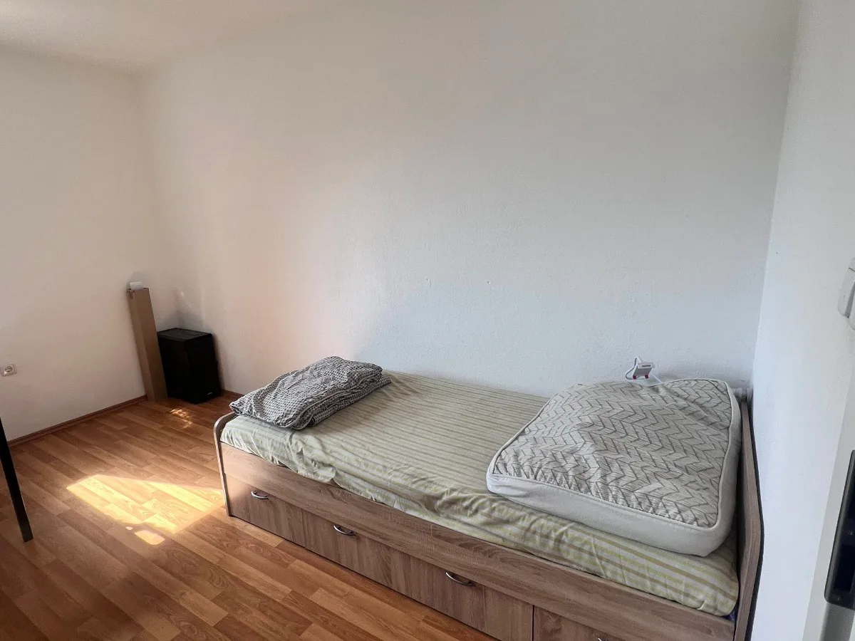 Furnished room in Ramersdorf Perlach, €850/mo, KVR possible