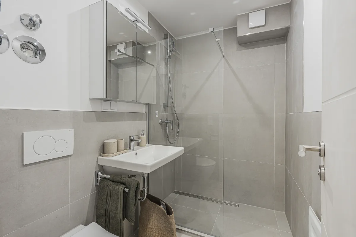 Renovated room in Aubing, €850/mo, KVR possible photo 3