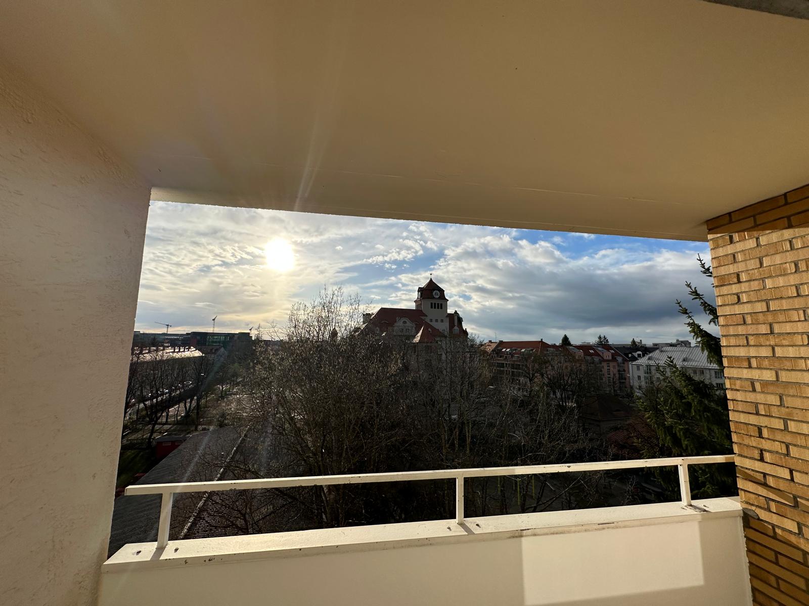 Spacious 26 sqm Room in 2-Person WG near Obersendling (U3) photo 3