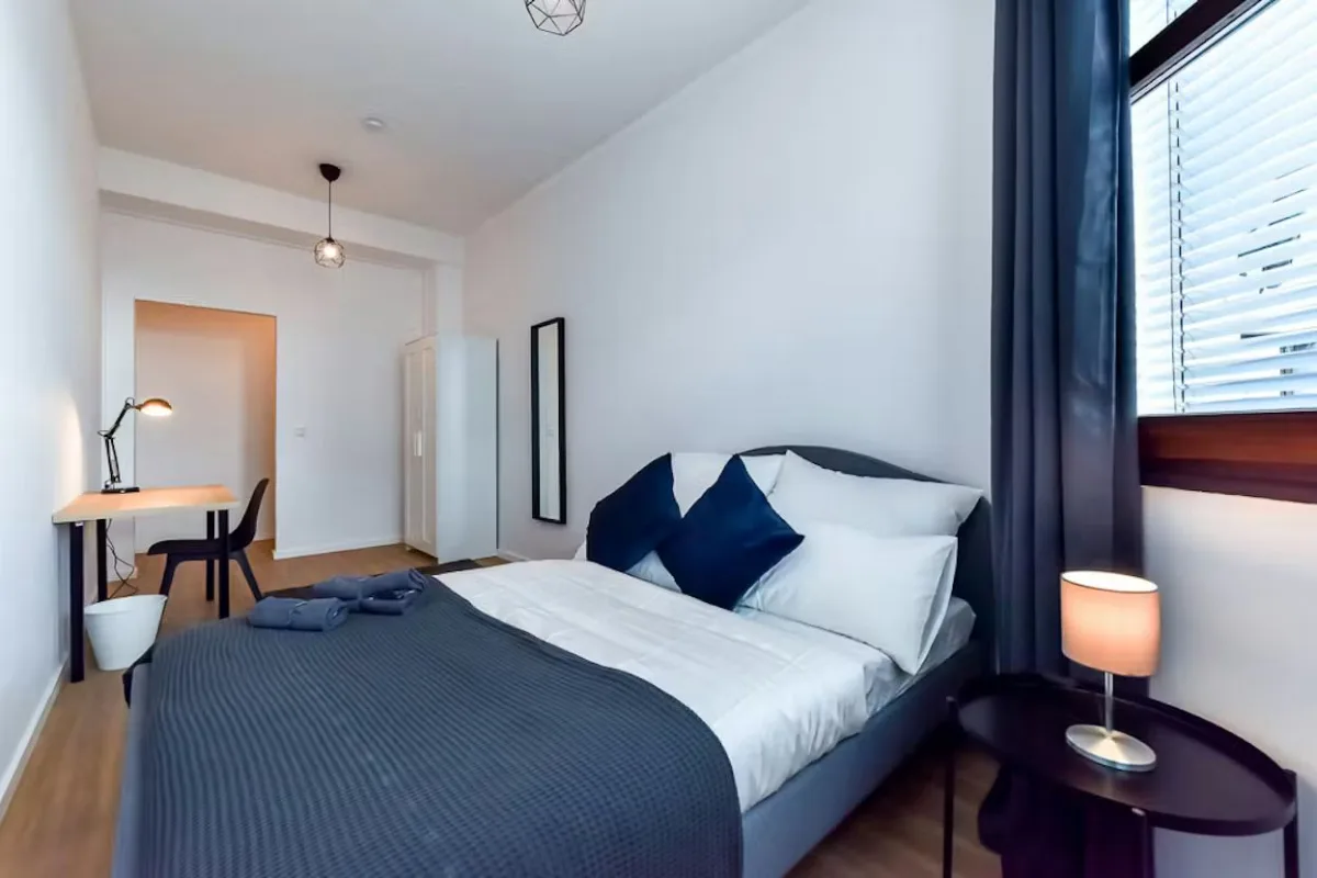 Furnished room in Pasing, €710/mo, 3 min to station