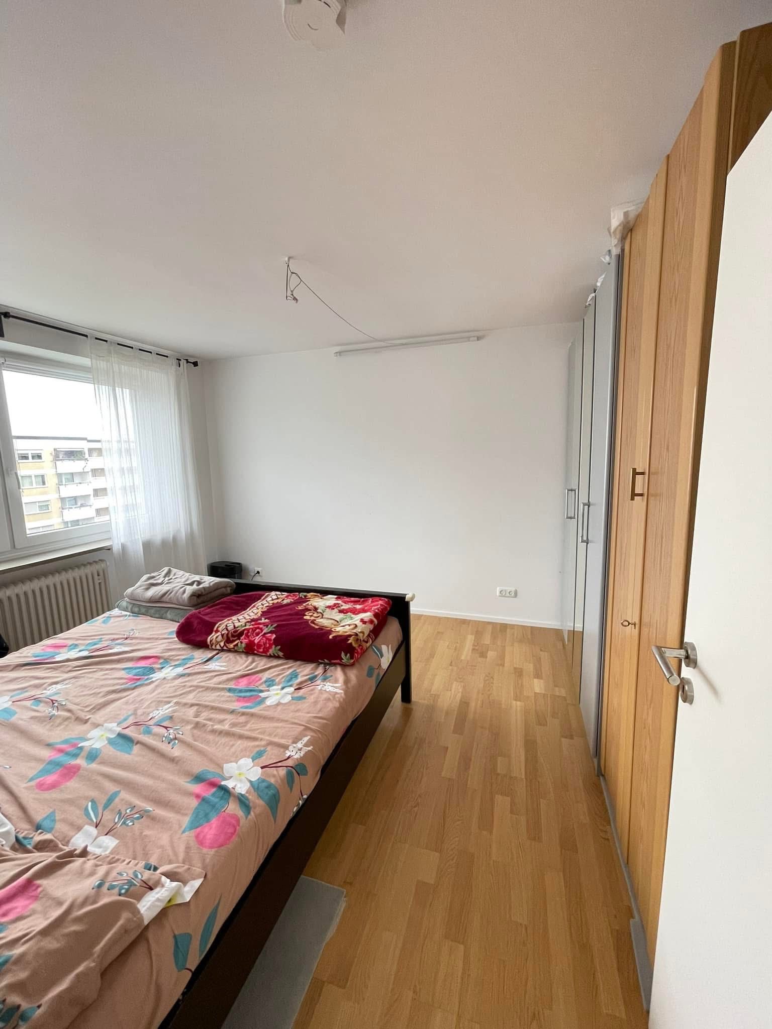 Room in 3 Room Apartment near Forstenrieder Allee U-Bahn photo 3