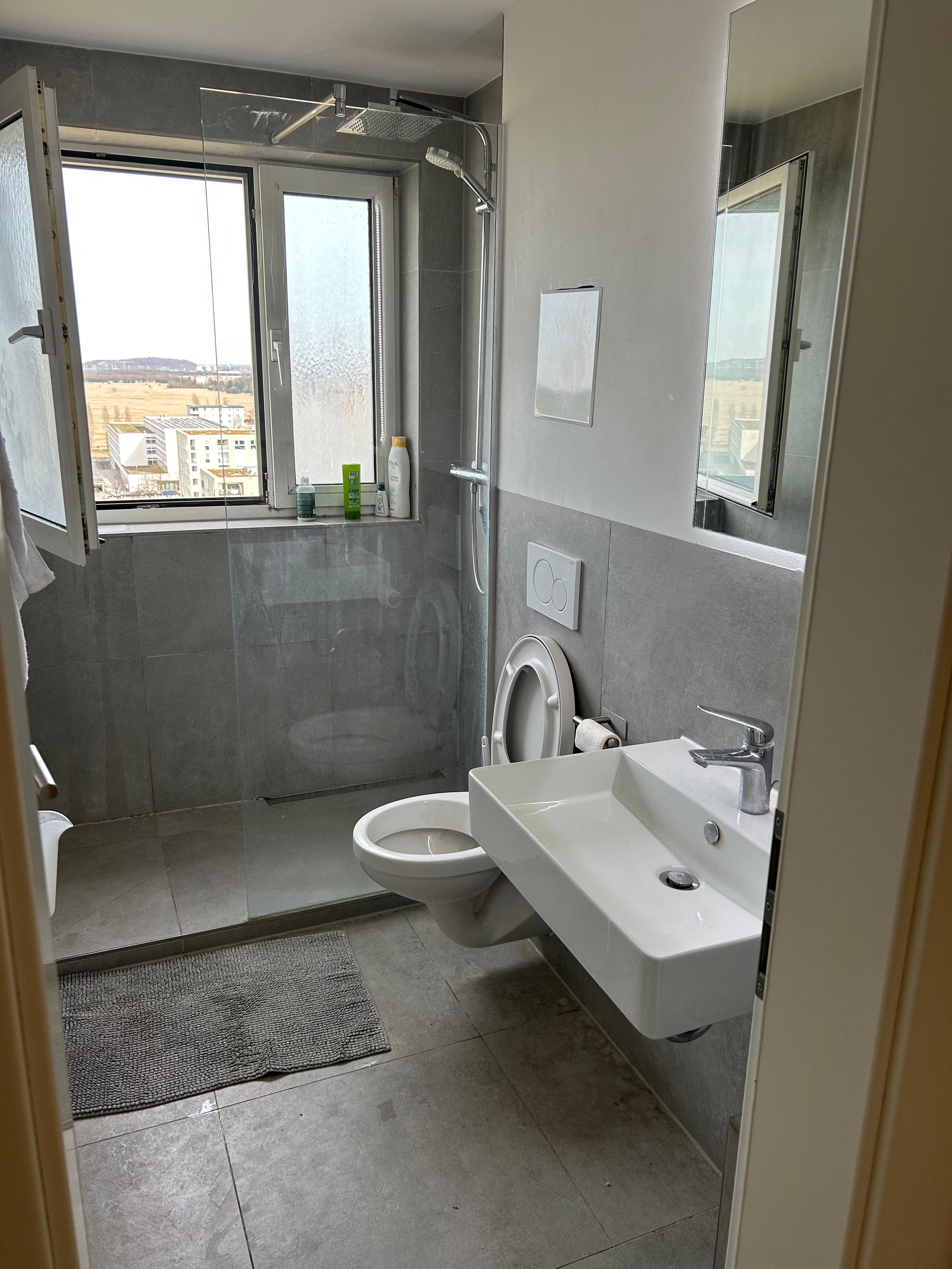Furnished Room in Neuperlach - May 10 to July 15 - €730