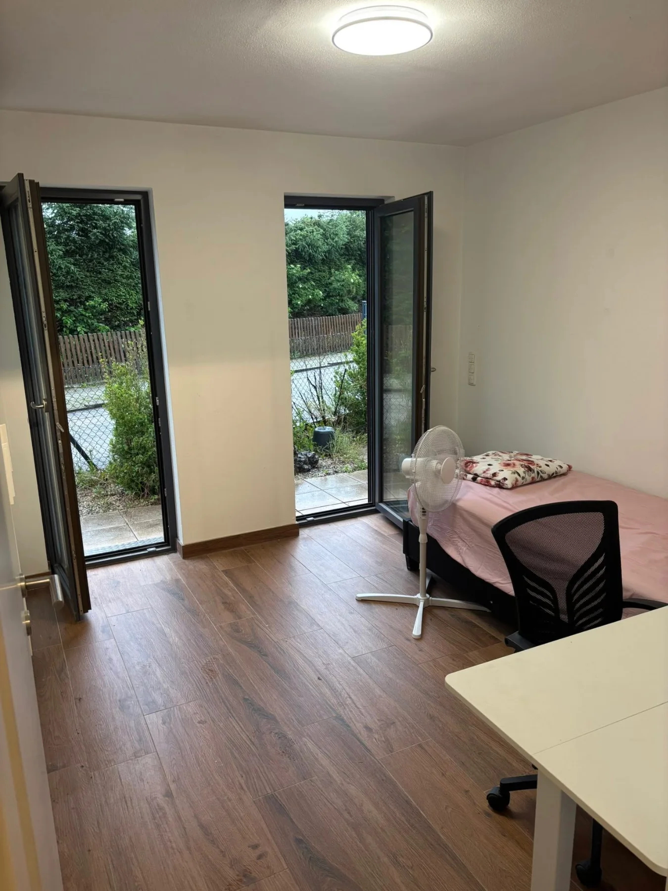 Private furnished room near Zorneding S Bahn photo 2