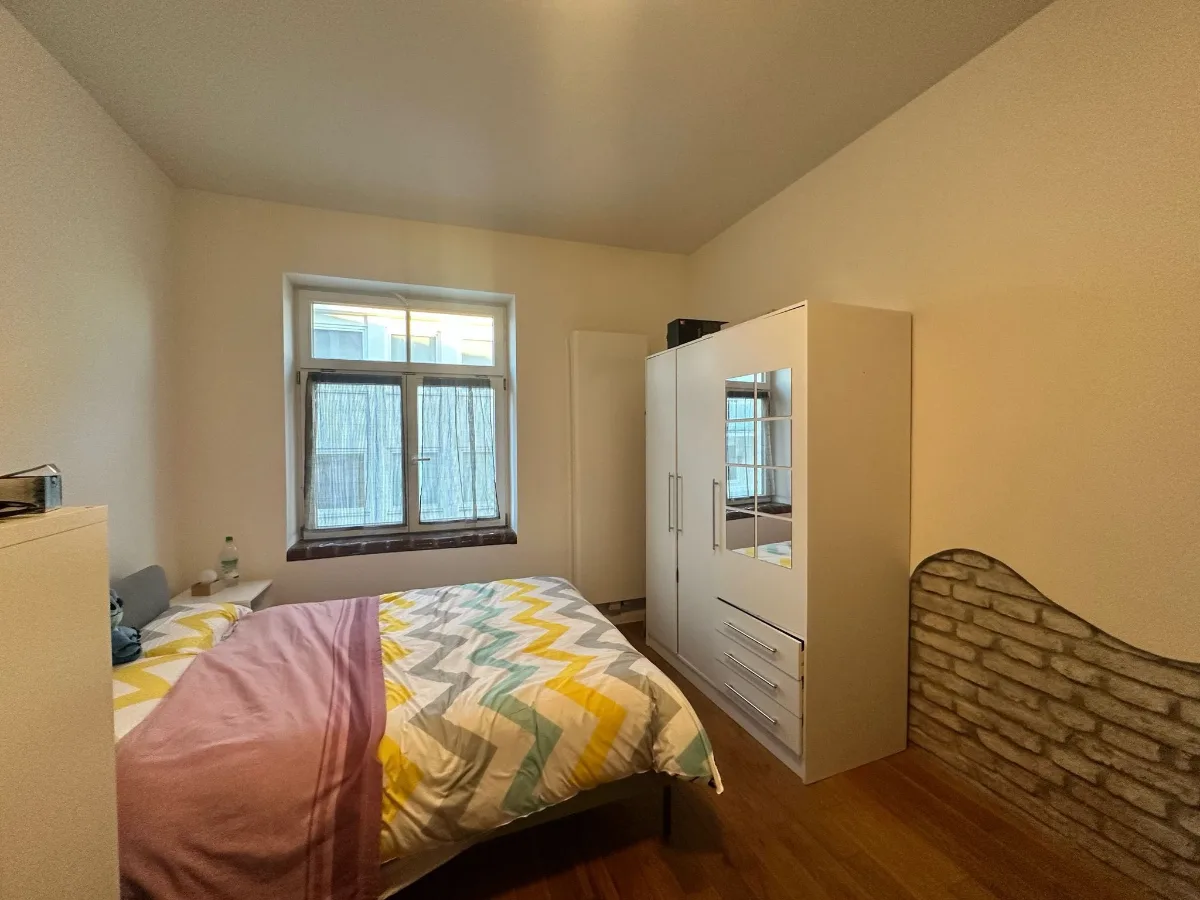 Room near Kolumbusplatz with Isar close by from July 1st