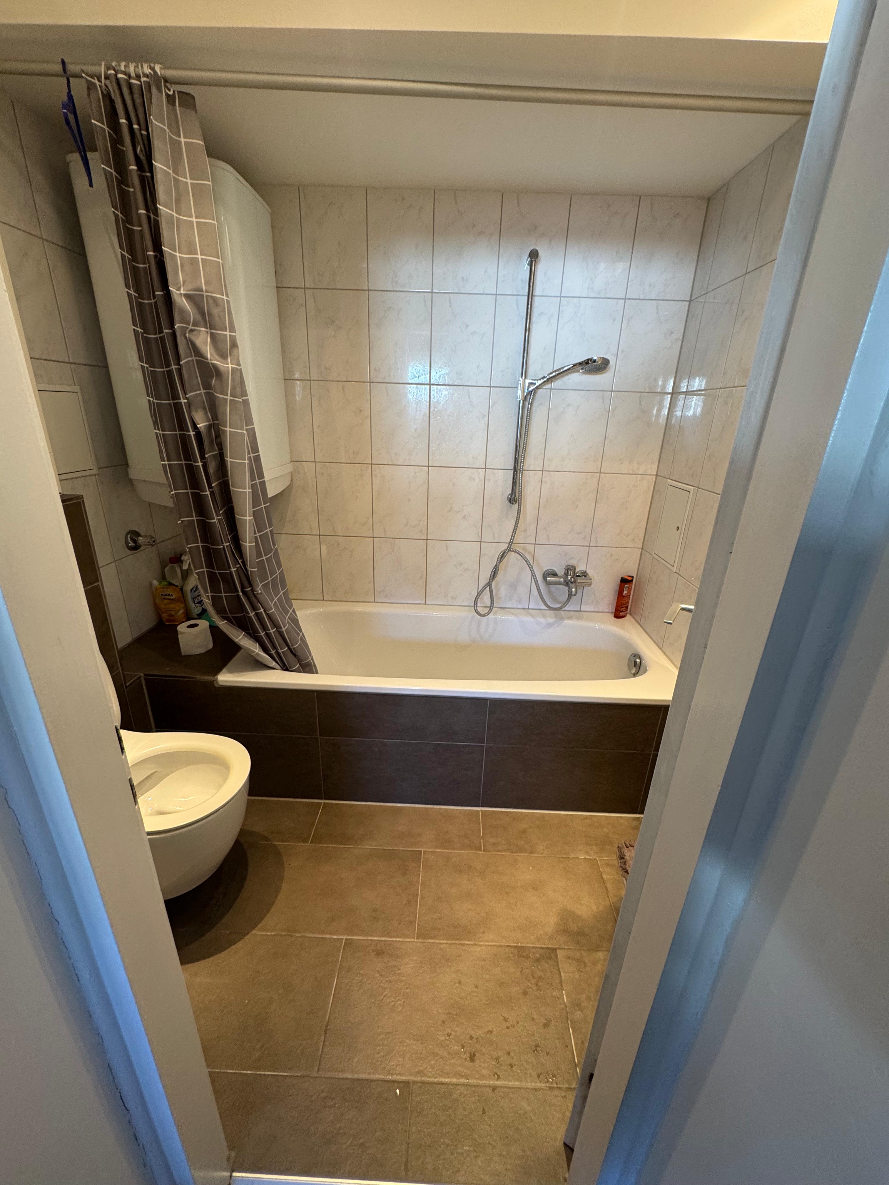 1-Room Apartment in Gern (U1/U7) – All-Inclusive May Sublet photo 3