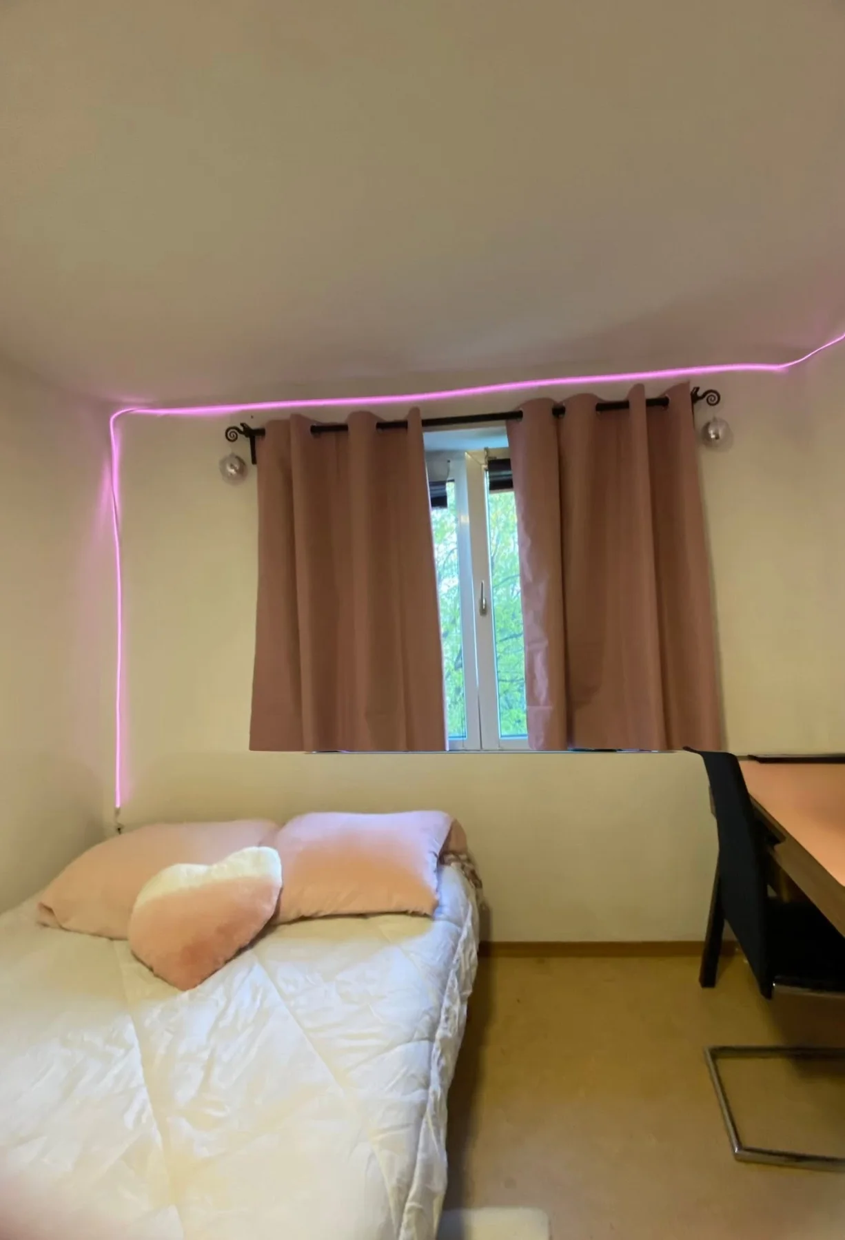 Female Flatmate Wanted for 2-Person WG in Berg am Laim photo 2