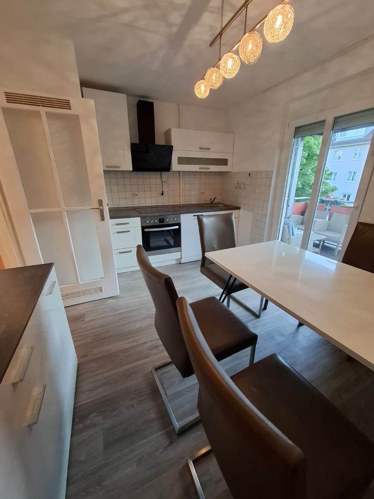 Semi Furnished 3 Room Apartment in Allach Untermenzing photo 2