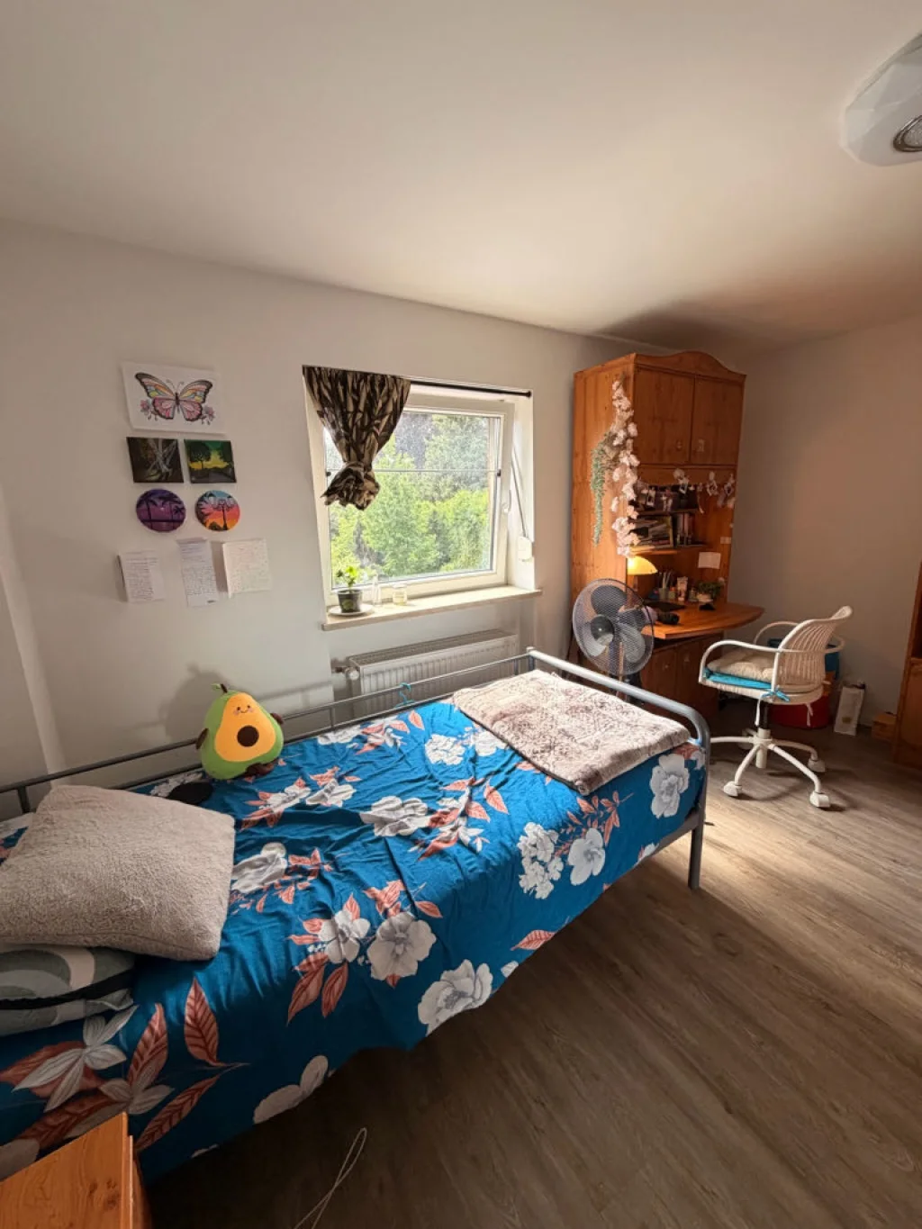 Girls only Furnished Room near U2 Kreillerstraße