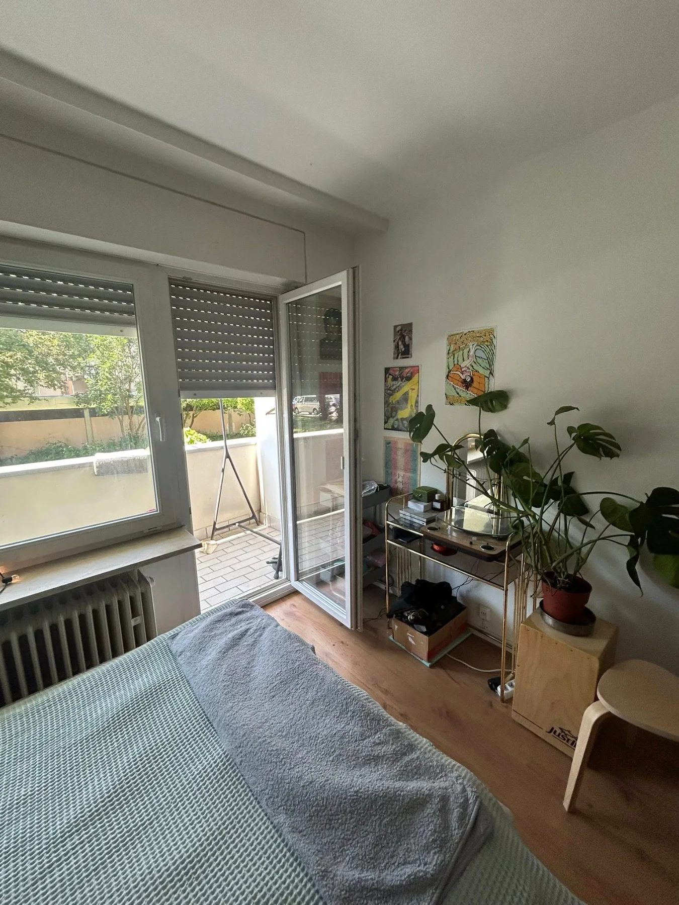 Short term furnished 40 m² apartment on Westendstraße