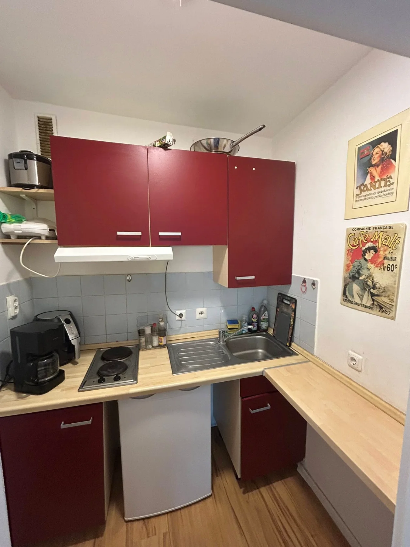 Short term furnished 40 m² apartment on Westendstraße photo 3