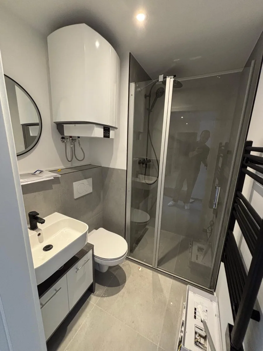 Beautiful, modern room in Munich available for takeover from August 1st! (Anmeldung possible) photo 2