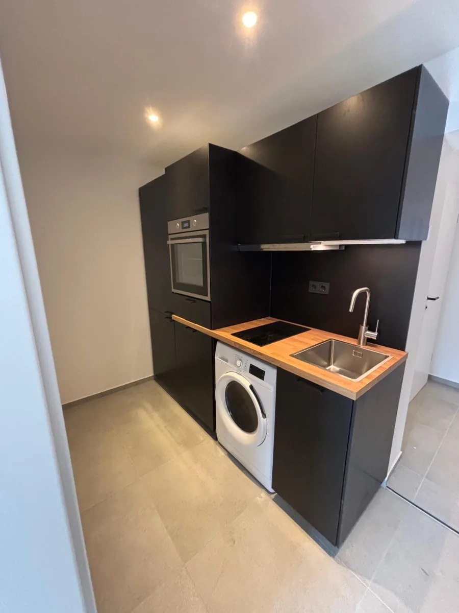 Beautiful, modern room in Munich available for takeover from August 1st! (Anmeldung possible) photo 3