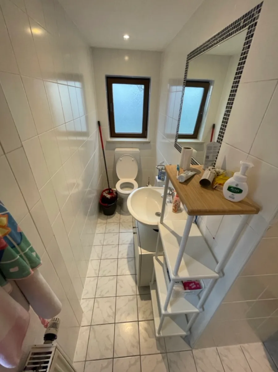 Furnished attic room in Unterföhring, €750/mo, Anmeldung possible