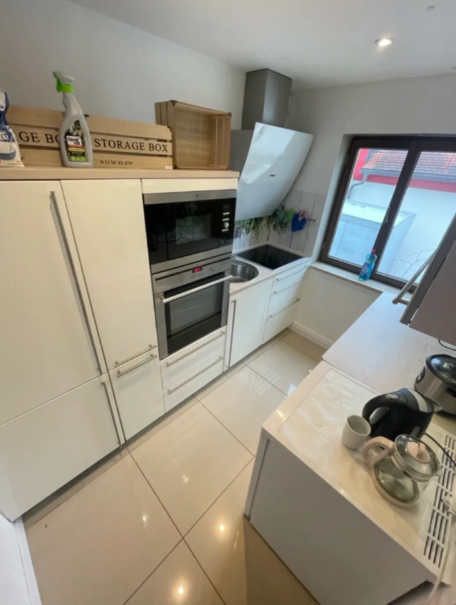 Furnished attic room in Unterföhring, €750/mo, Anmeldung possible photo 2
