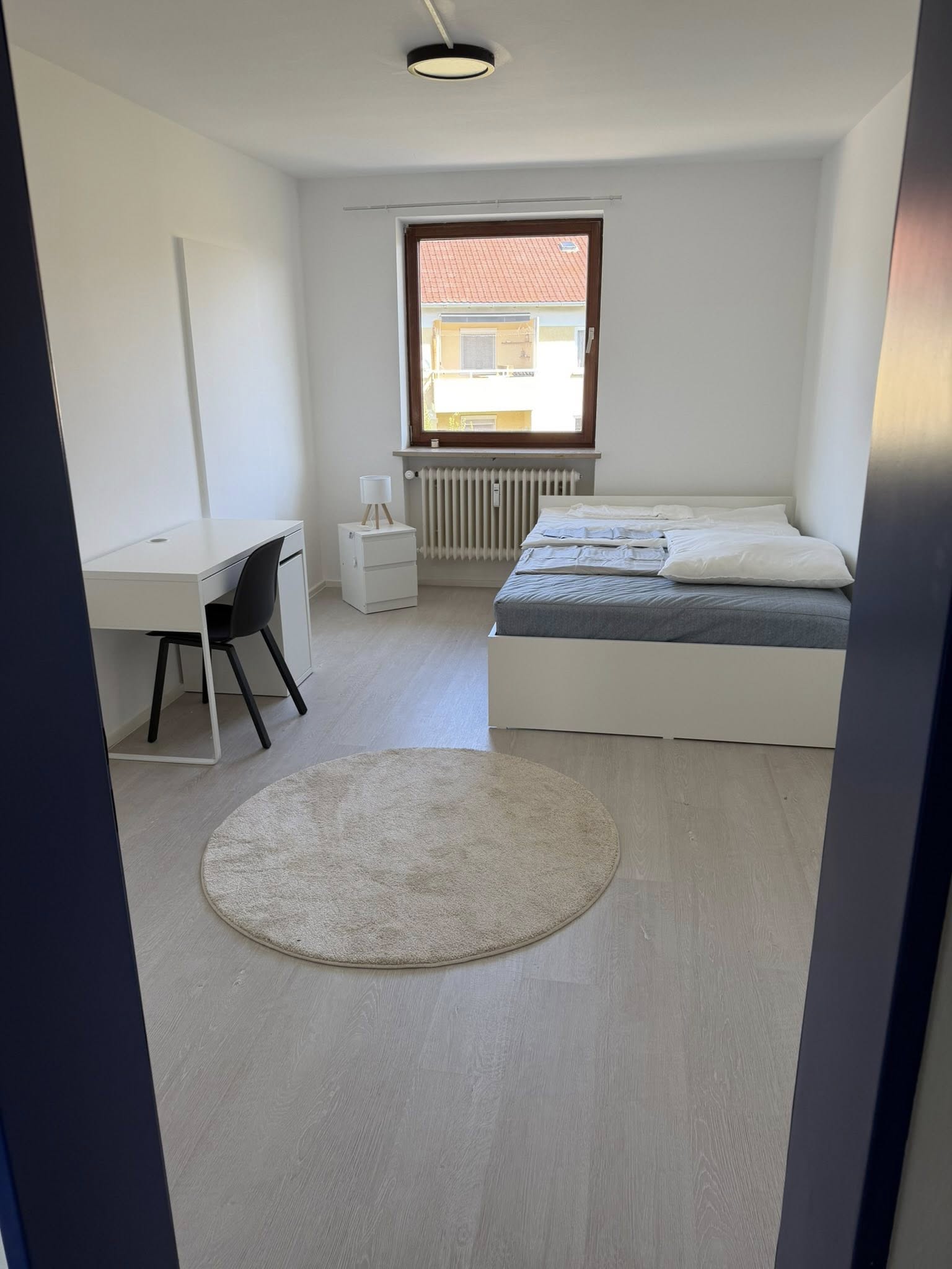 Newly Renovated Room with Balcony in Wolfratshausen photo 2