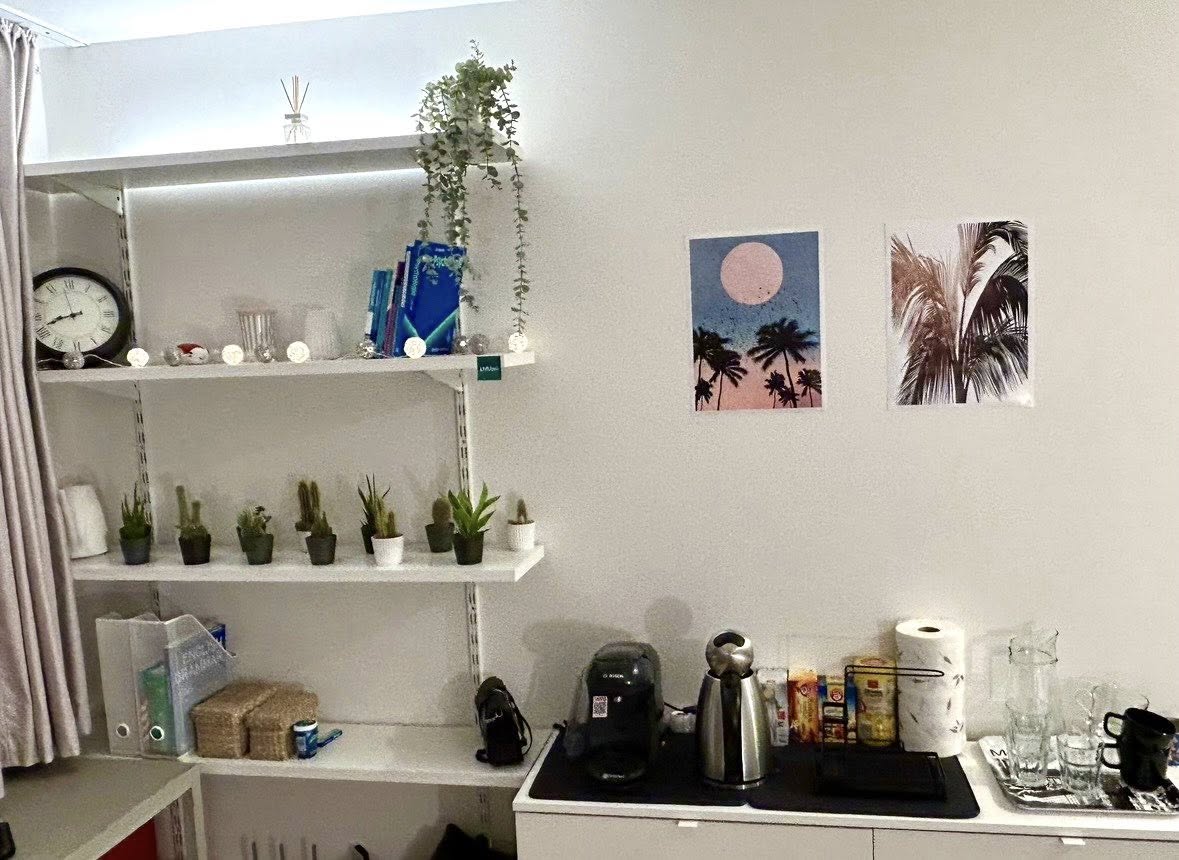 Student Room in Schwabing-Freimann - €480 All-In, English Garden, U6 - May & June photo 3