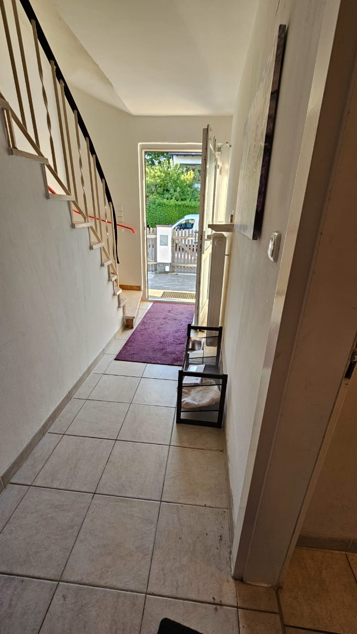 Private Room in a shared house photo 2