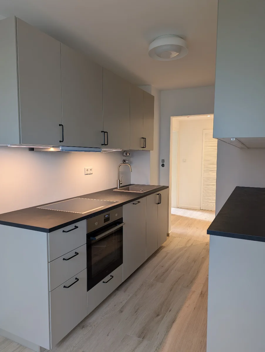 Freshly Renovated 5-Room WG in Munich-Hasenbergl photo 2